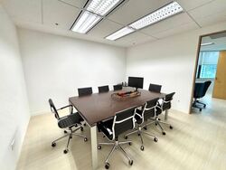 United Square (D11), Office #550270311
